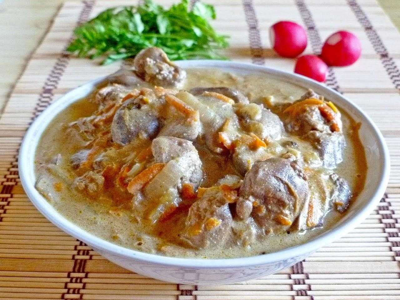 Куриная печень в сметане - 12 быстрых и вкусных рецептов