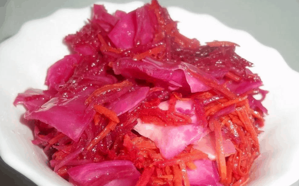 Маринованная капуста пелюстка со свеклой (буряком) быстрого приготовления