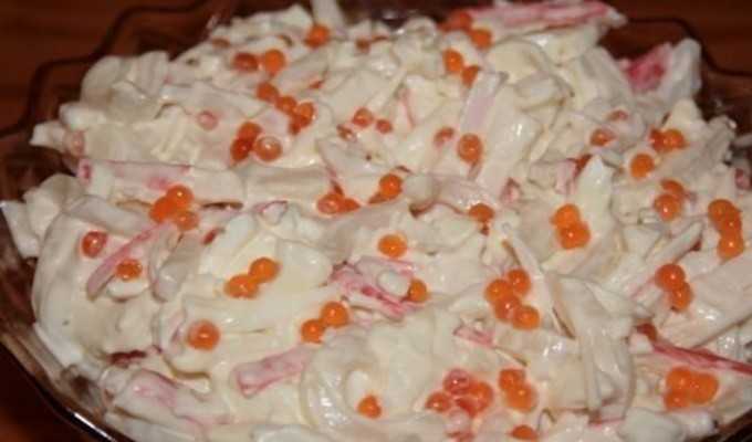 Салат царский на новый год с красной икрой и кальмарами по классическому рецепту с видео и фото пошагово | меню недели