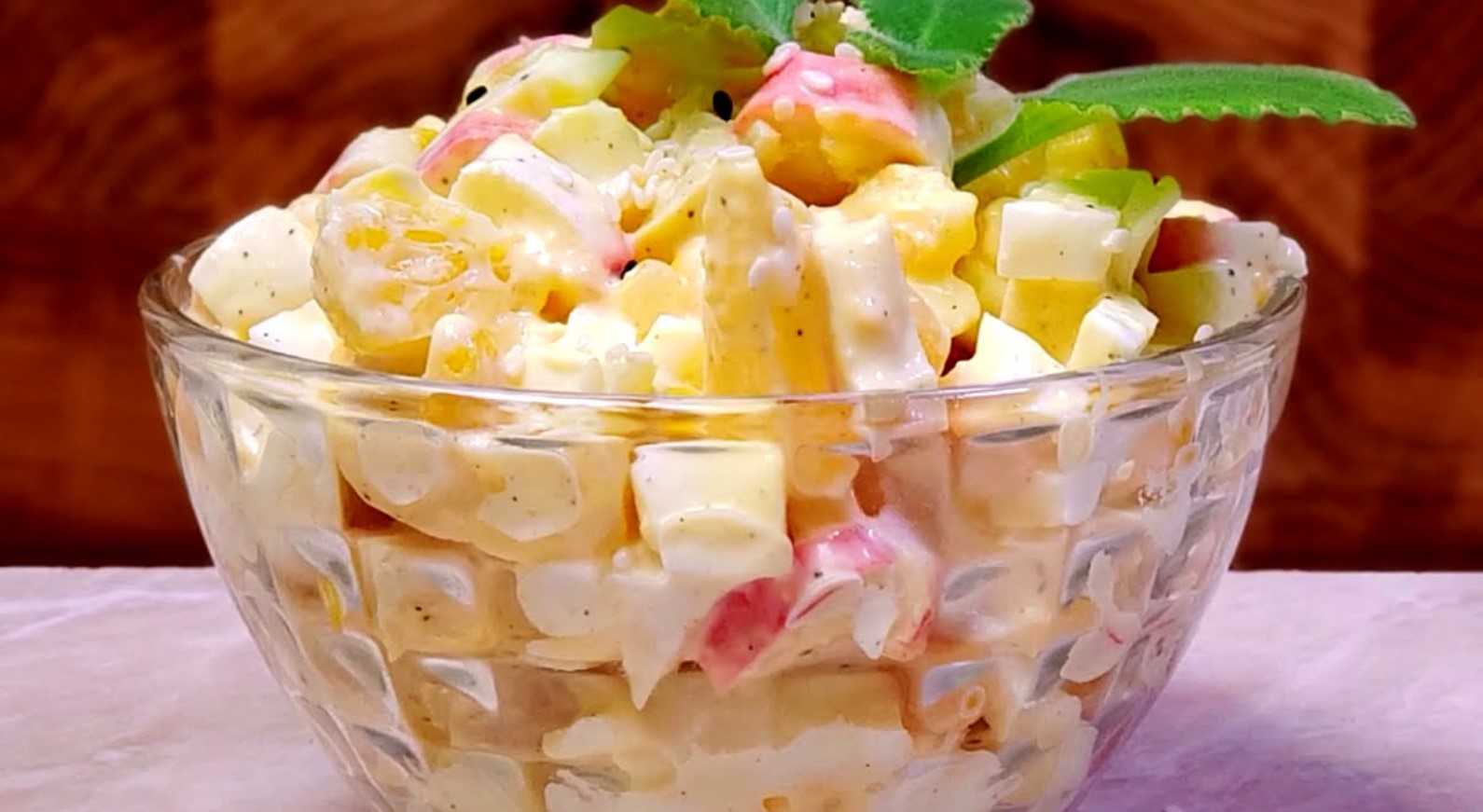 Салаты с крабовыми палочками и апельсином: 5 удачных рецептов